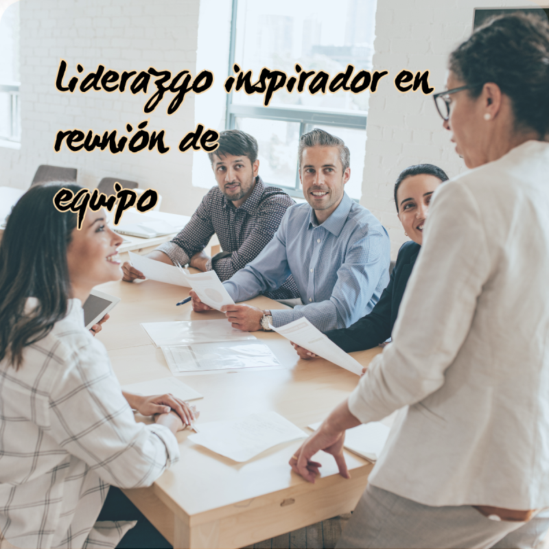 Liderazgo inspirador en reunión de equipo Liderazgo inspirador en reunión de equipo